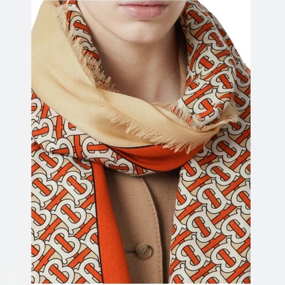 Burberry Monogram Print Leight Weight 100% Cashmere scarf - Picture 2 of 14